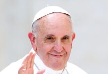 Thousands pay tributes at Pope Francis’ body’s public viewing