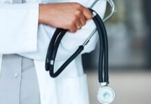 Nigerians Slam Govt Over 549m Dollars Loss to Medical Tourism Nigerians Slam Govt Over $549m Loss to Medical Tourism