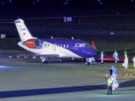 Planes Carry Cruise Passengers with Suspected Hantavirus to Netherlands; 12 Quarantined Amid Global Health Concerns Planes Carry Cruise Passengers with Suspected Hantavirus to Netherlands; 12 Quarantined Amid Global Health Concerns
