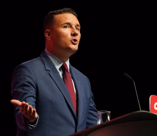 “Wes Streeting Quits as UK Health Secretary, Rebukes Keir Starmer After Labour’s Defeat” “Wes Streeting Resigns as UK Health Secretary, Rebukes Keir Starmer After Labour’s Defeat”