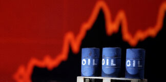 Oil hits 104 dollars as U.S. to Iran peace deal collapses Oil hits 104 dollars as U.S. to Iran peace deal collapses