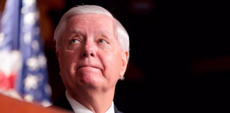 Graham Asked Staffer to Call 911 Before Death Graham Asked Staffer to Call 911 Before Death